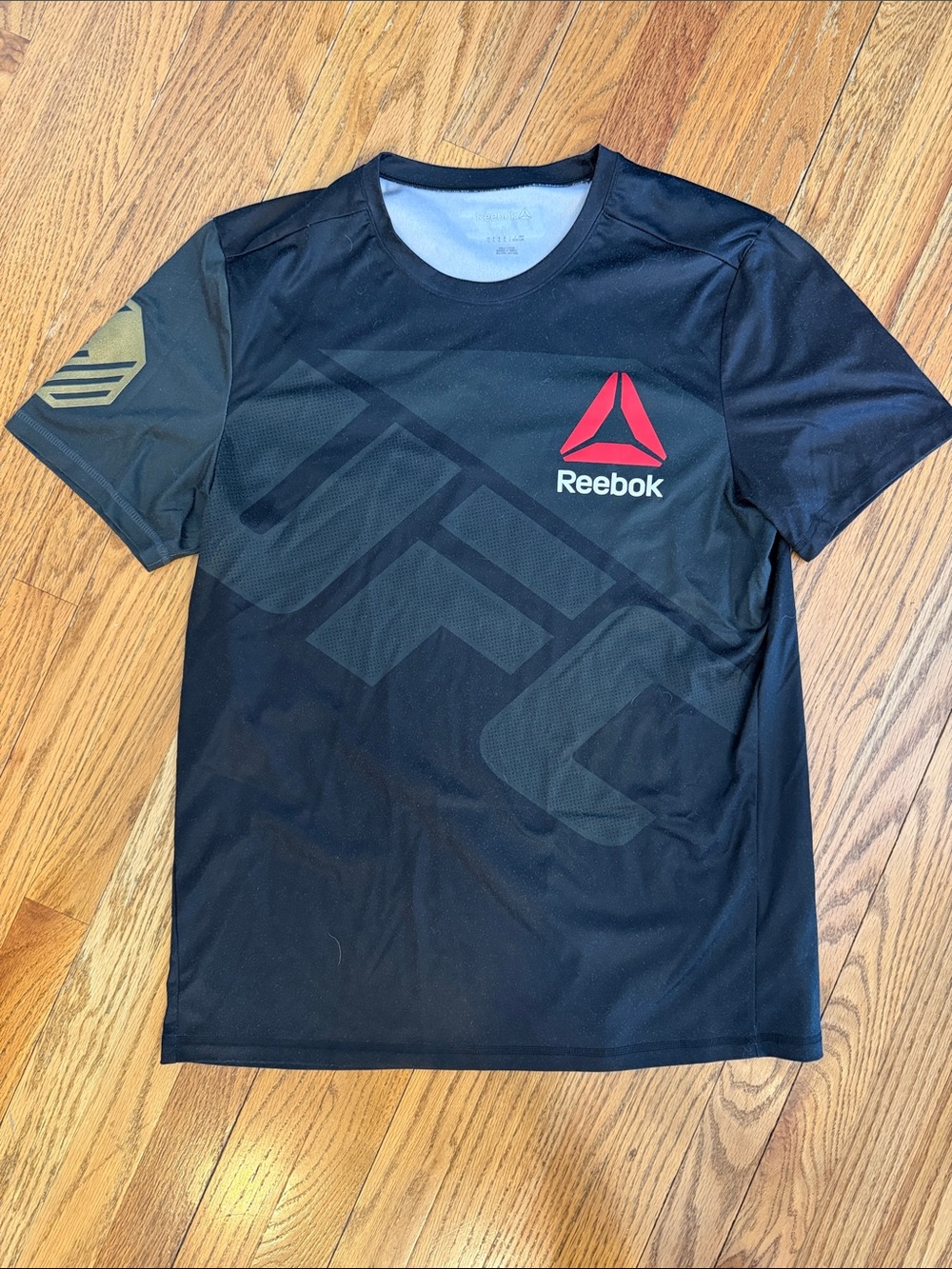 Reebok Men’s UFC “Las Vegas” Performance Ring Walk Attire